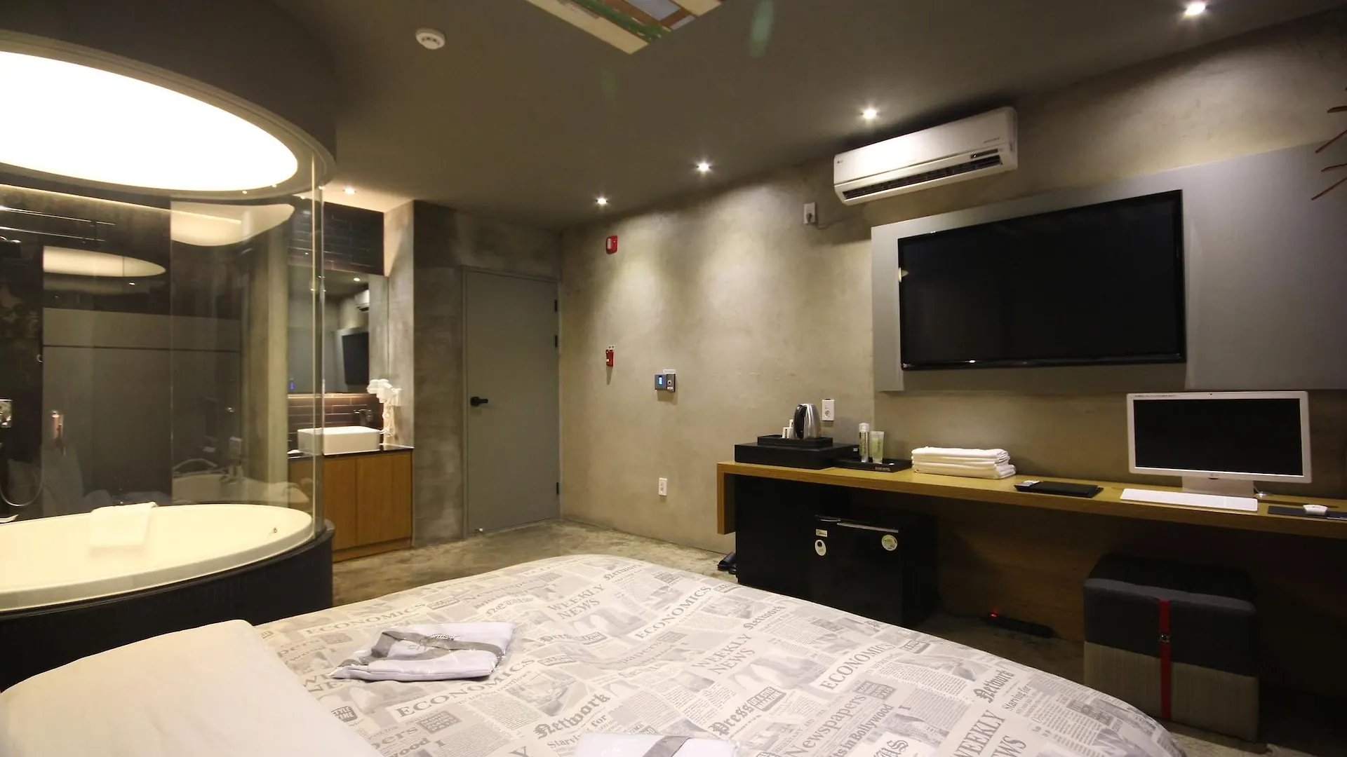 Club Hotel Busan 3*,