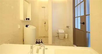 Club Hotel Busan 3*,