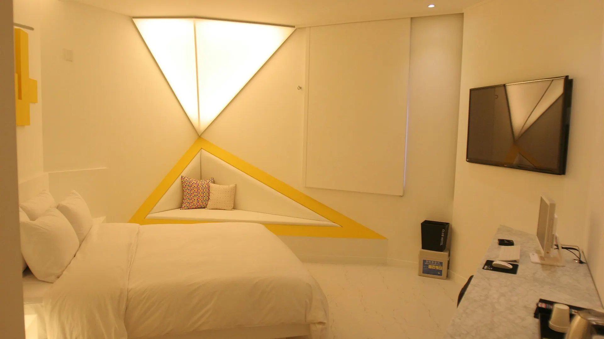 Club Hotel Busan 3*,  South Korea
